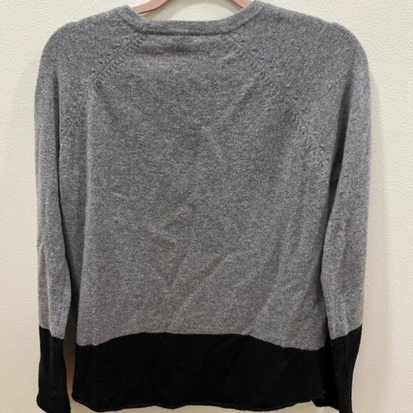 Project 100% Cashmere Grey and Black Crew Neck Sweater- Size Small - Picture 3 of 5